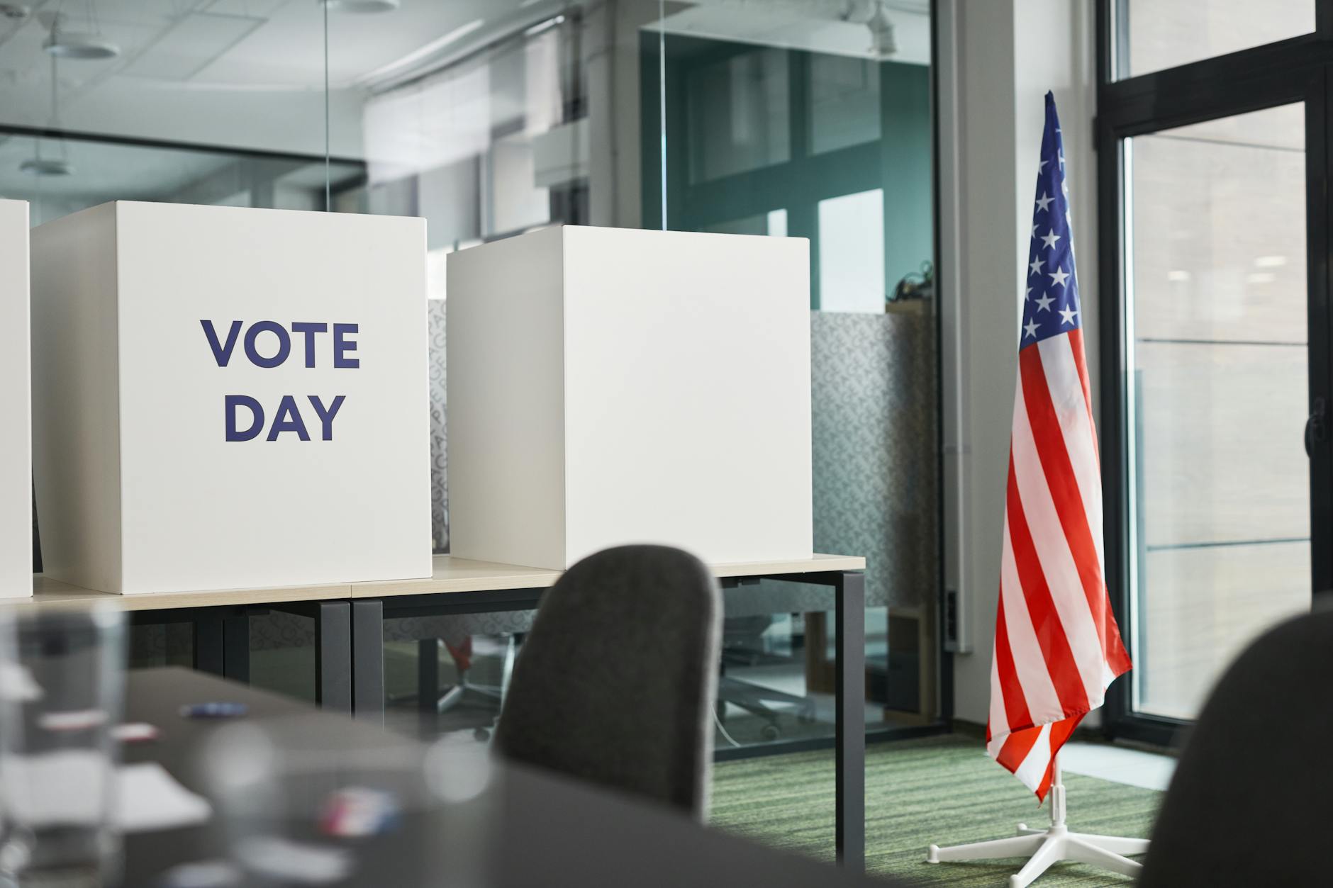 Voting booth representing the upcoming 2026 Florida Republican Senate primary election